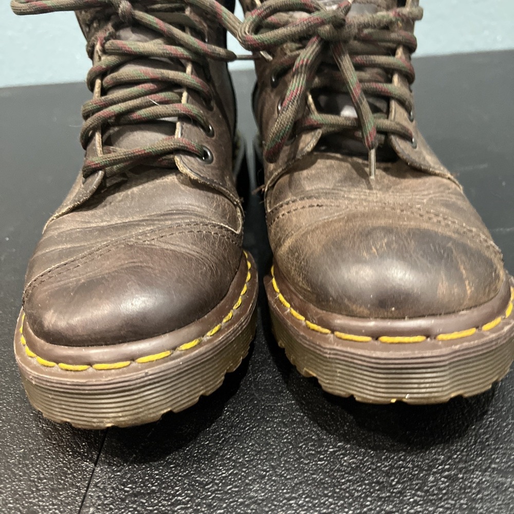 Dr.‎ Martens Boots Kids 3 Brown 8072 Made in England Leather Padded Collar Lug - Picture 2 of 9